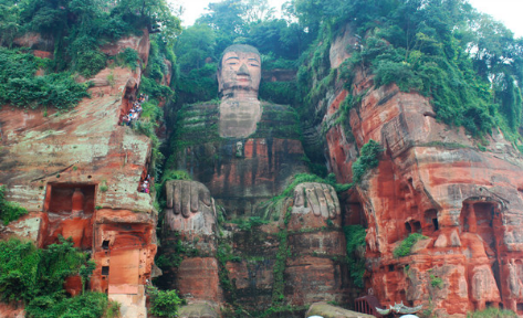 1 Day High-quality Experience of Chengdu Panda Base and Leshan Giant Buddha Tour
