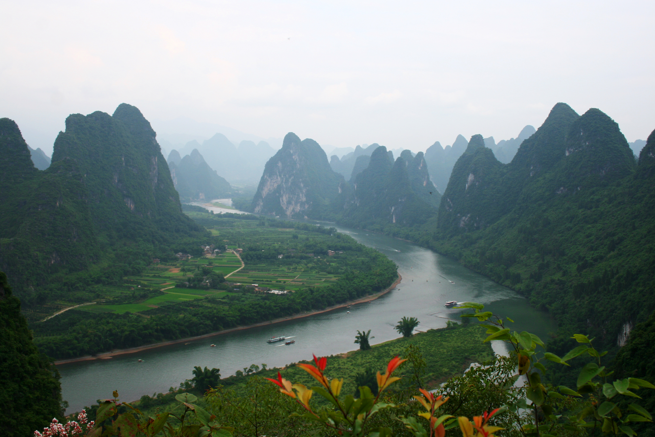 2 Days Guilin Ideal Li River Cruise with Yangshuo Essence Tour